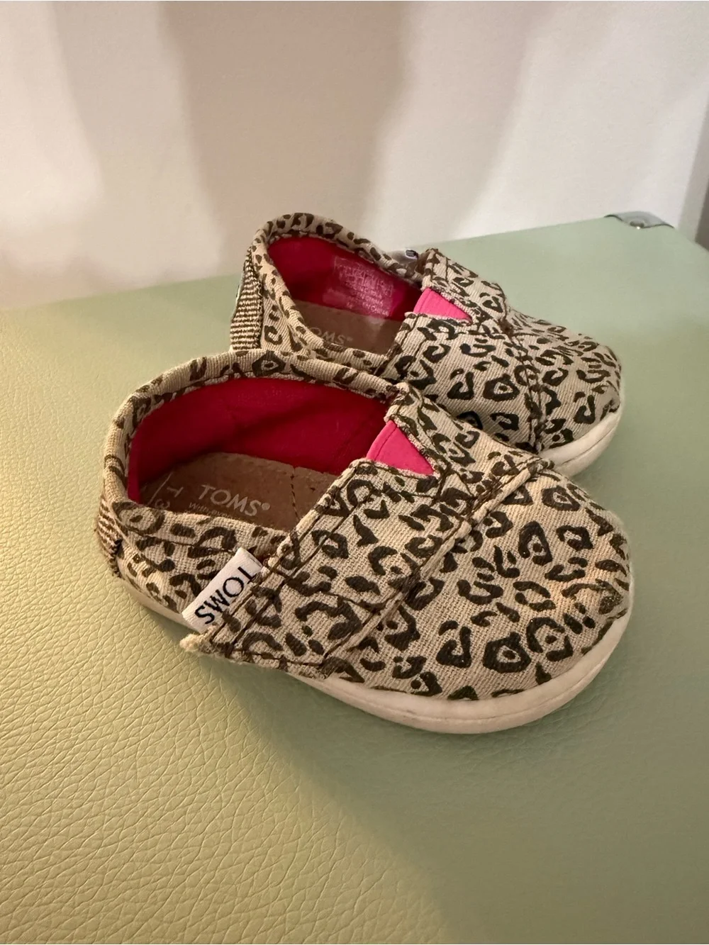 Toms Kids Leopard Print Slip-On Shoes - Beige with Pink Lining